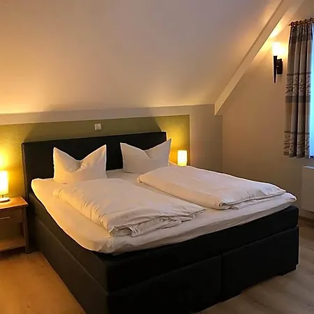 Und Berggasthof Spiessberghaus Am Rennsteig