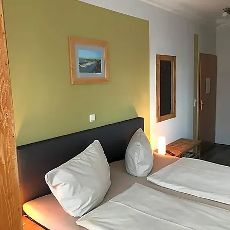 Und Berggasthof Spiessberghaus Am Rennsteig * Finsterbergen